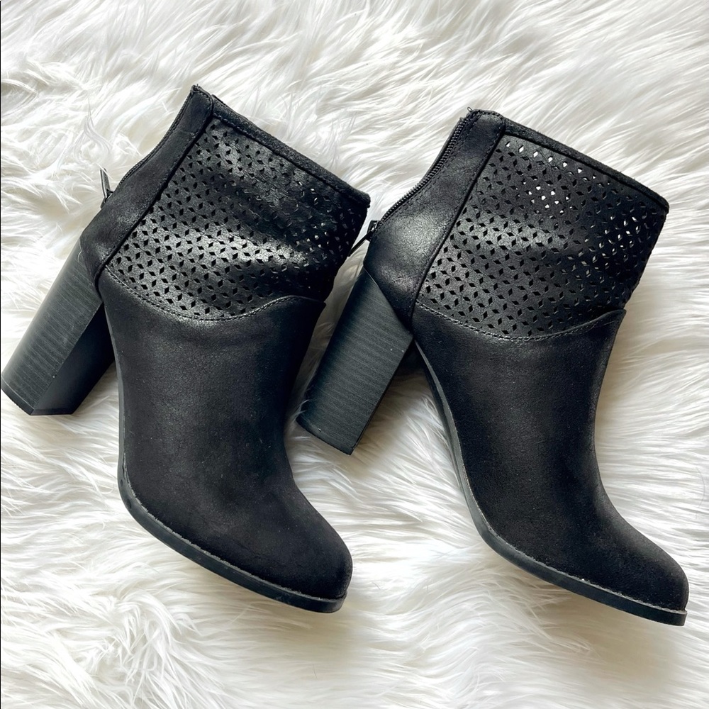 Black Zip up Boots